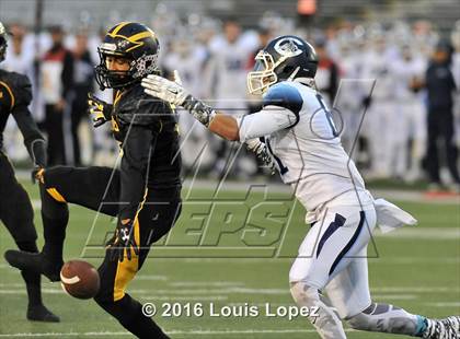 Thumbnail 2 in Del Oro vs. Camarillo (CIF State Division 2-AA Final) photogallery.