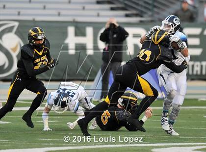 Thumbnail 1 in Del Oro vs. Camarillo (CIF State Division 2-AA Final) photogallery.