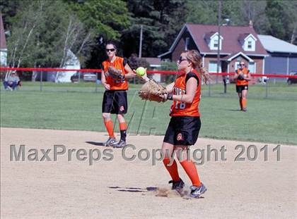 Thumbnail 3 in  Smethport vs Clarion Area (PIAA District 9 Class A Final) photogallery.
