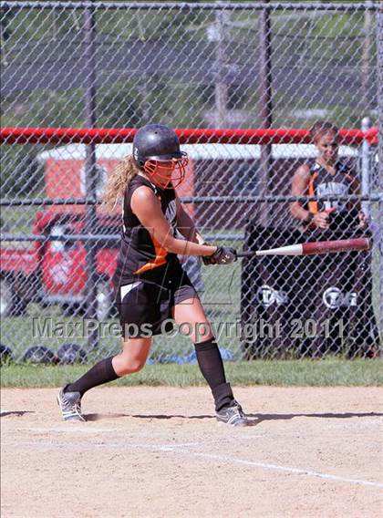 Thumbnail 3 in  Smethport vs Clarion Area (PIAA District 9 Class A Final) photogallery.