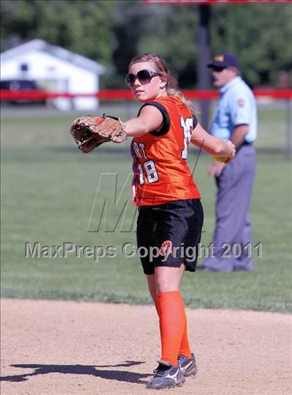 Thumbnail 1 in  Smethport vs Clarion Area (PIAA District 9 Class A Final) photogallery.