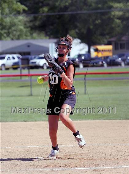 Thumbnail 2 in  Smethport vs Clarion Area (PIAA District 9 Class A Final) photogallery.
