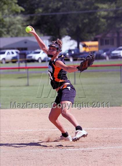 Thumbnail 3 in  Smethport vs Clarion Area (PIAA District 9 Class A Final) photogallery.