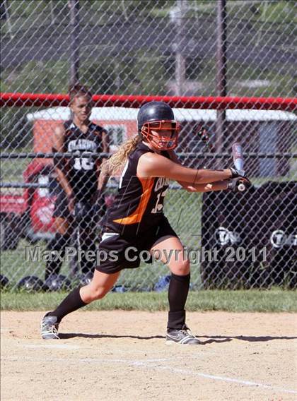 Thumbnail 2 in  Smethport vs Clarion Area (PIAA District 9 Class A Final) photogallery.