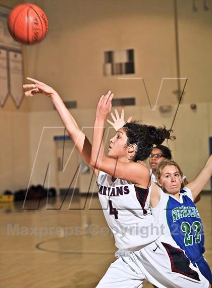 Thumbnail 1 in Pacifica Christian vs. St. Margaret's (MaxPreps Holiday Classic) photogallery.