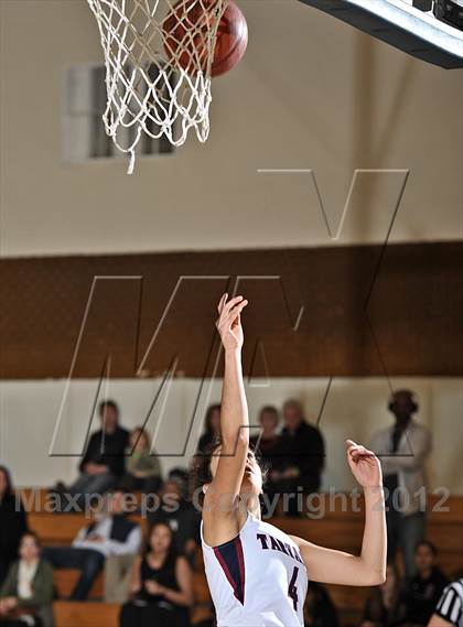 Thumbnail 2 in Pacifica Christian vs. St. Margaret's (MaxPreps Holiday Classic) photogallery.