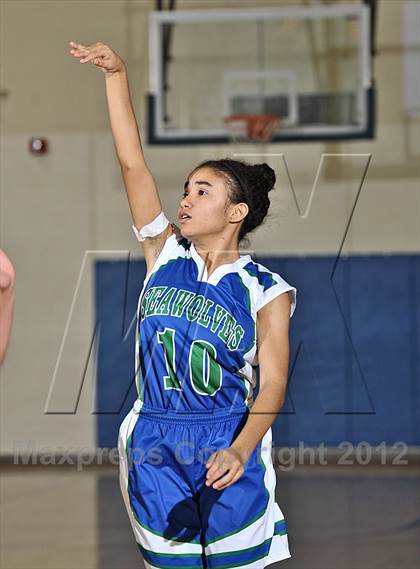 Thumbnail 2 in Pacifica Christian vs. St. Margaret's (MaxPreps Holiday Classic) photogallery.