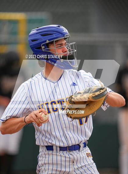 Thumbnail 2 in Verrado vs. Victory Christian(Best of the West Tournament) photogallery.