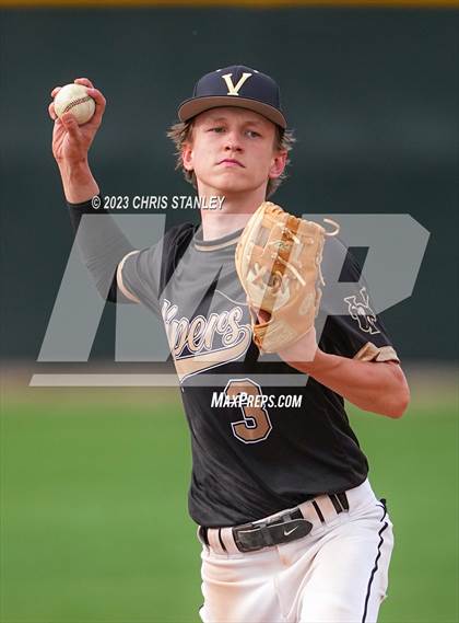 Thumbnail 2 in Verrado vs. Victory Christian(Best of the West Tournament) photogallery.