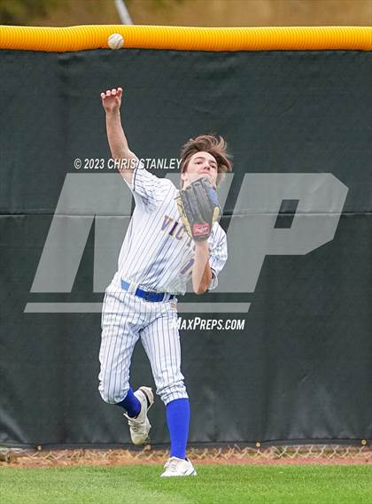 Thumbnail 2 in Verrado vs. Victory Christian(Best of the West Tournament) photogallery.