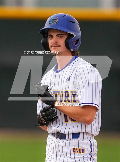Thumbnail 2 in Verrado vs. Victory Christian(Best of the West Tournament) photogallery.