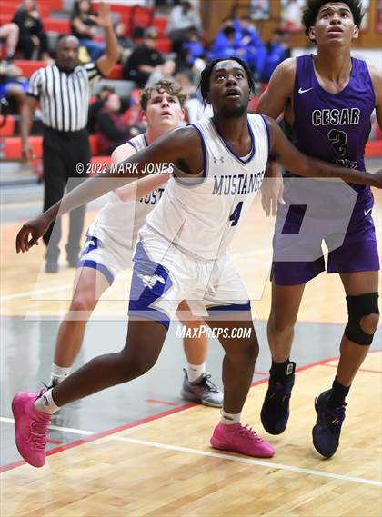 Thumbnail 1 in Cesar Chavez vs. Dobson (Phoenix Union High Classic) photogallery.