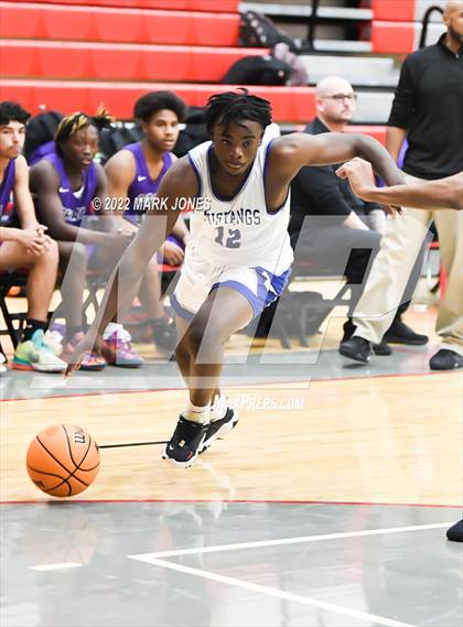 Thumbnail 2 in Cesar Chavez vs. Dobson (Phoenix Union High Classic) photogallery.