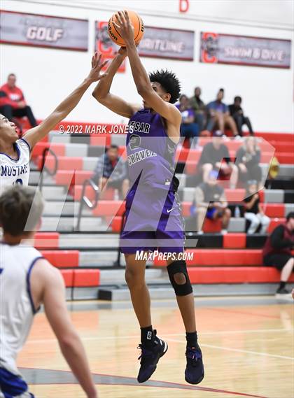 Thumbnail 2 in Cesar Chavez vs. Dobson (Phoenix Union High Classic) photogallery.