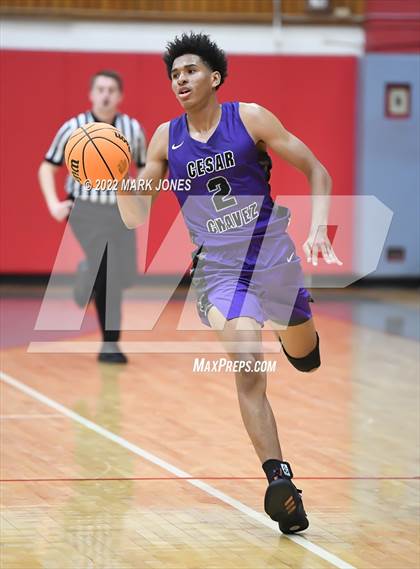 Thumbnail 2 in Cesar Chavez vs. Dobson (Phoenix Union High Classic) photogallery.