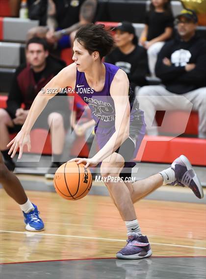 Thumbnail 2 in Cesar Chavez vs. Dobson (Phoenix Union High Classic) photogallery.