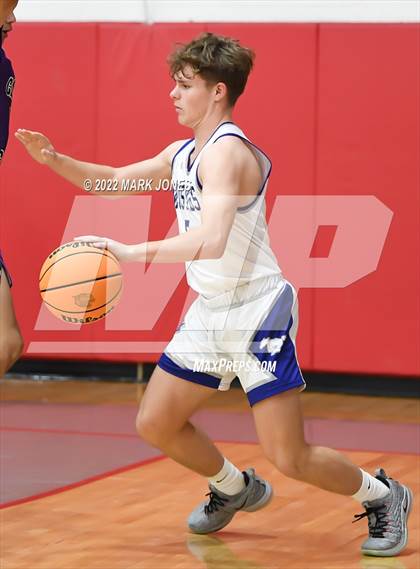 Thumbnail 1 in Cesar Chavez vs. Dobson (Phoenix Union High Classic) photogallery.