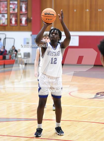 Thumbnail 2 in Cesar Chavez vs. Dobson (Phoenix Union High Classic) photogallery.