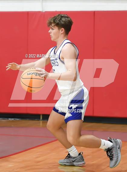 Thumbnail 3 in Cesar Chavez vs. Dobson (Phoenix Union High Classic) photogallery.