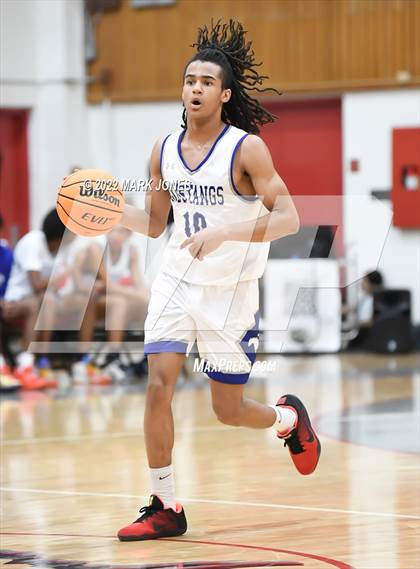 Thumbnail 1 in Cesar Chavez vs. Dobson (Phoenix Union High Classic) photogallery.