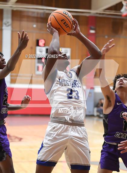 Thumbnail 3 in Cesar Chavez vs. Dobson (Phoenix Union High Classic) photogallery.