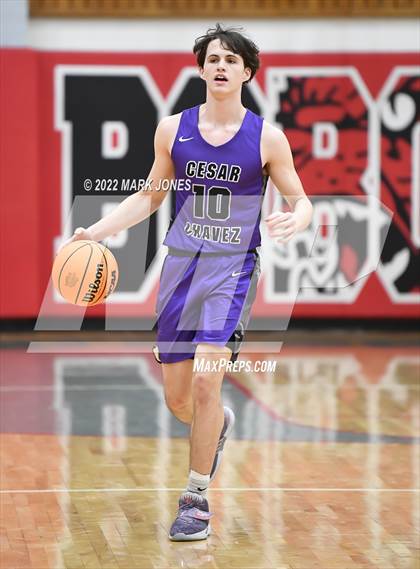 Thumbnail 1 in Cesar Chavez vs. Dobson (Phoenix Union High Classic) photogallery.