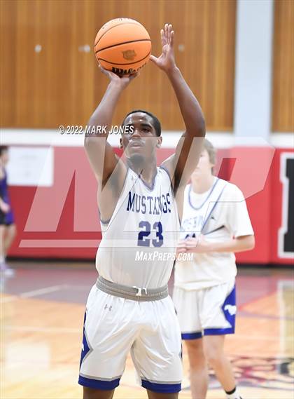 Thumbnail 2 in Cesar Chavez vs. Dobson (Phoenix Union High Classic) photogallery.