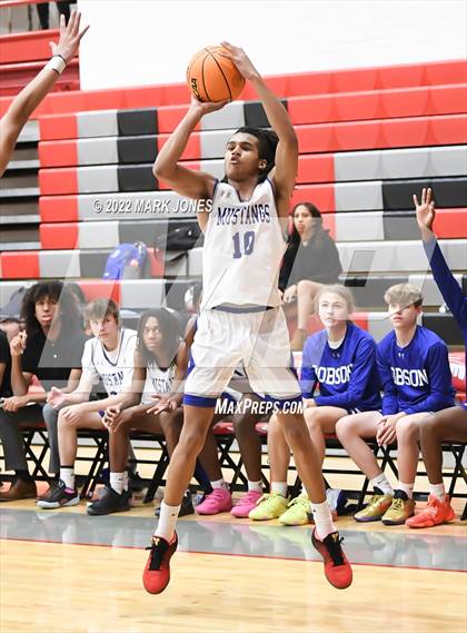 Thumbnail 1 in Cesar Chavez vs. Dobson (Phoenix Union High Classic) photogallery.