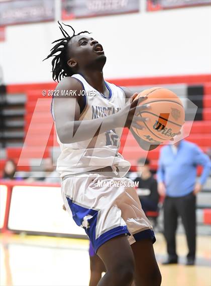 Thumbnail 2 in Cesar Chavez vs. Dobson (Phoenix Union High Classic) photogallery.
