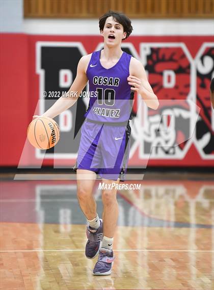 Thumbnail 2 in Cesar Chavez vs. Dobson (Phoenix Union High Classic) photogallery.
