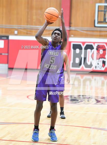 Thumbnail 1 in Cesar Chavez vs. Dobson (Phoenix Union High Classic) photogallery.