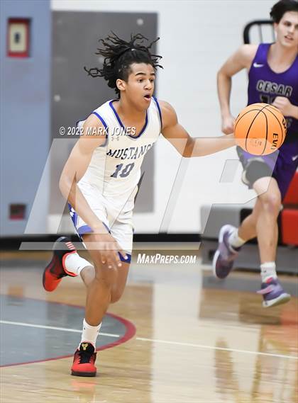 Thumbnail 3 in Cesar Chavez vs. Dobson (Phoenix Union High Classic) photogallery.