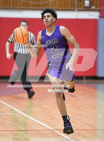 Thumbnail 1 in Cesar Chavez vs. Dobson (Phoenix Union High Classic) photogallery.