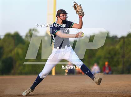 Thumbnail 2 in Mountain View @ Woodgrove (VHSL Class 5 Region D Regional Quarterfinal) photogallery.