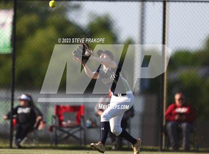 Thumbnail 3 in Mountain View @ Woodgrove (VHSL Class 5 Region D Regional Quarterfinal) photogallery.