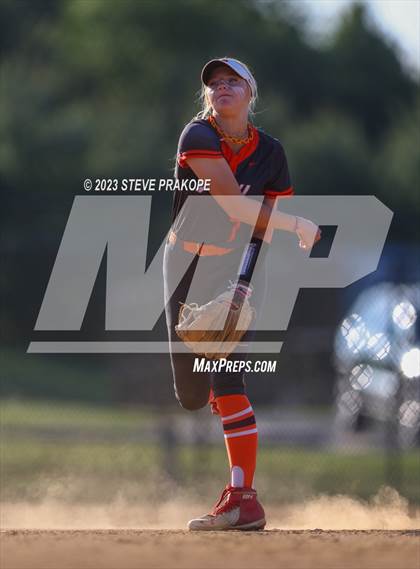 Thumbnail 2 in Mountain View @ Woodgrove (VHSL Class 5 Region D Regional Quarterfinal) photogallery.