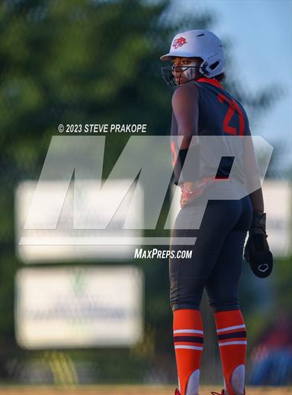 Thumbnail 3 in Mountain View @ Woodgrove (VHSL Class 5 Region D Regional Quarterfinal) photogallery.
