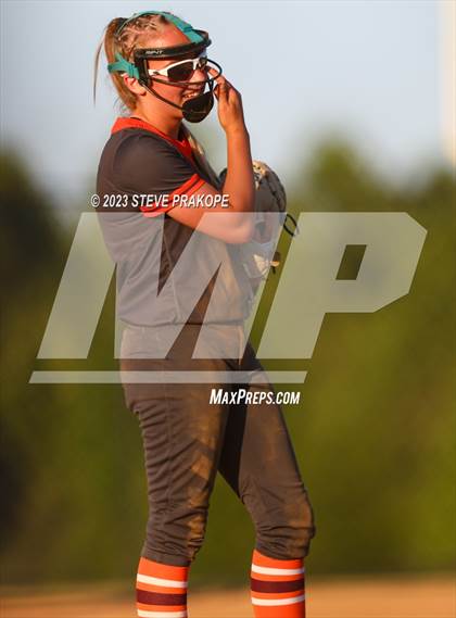 Thumbnail 2 in Mountain View @ Woodgrove (VHSL Class 5 Region D Regional Quarterfinal) photogallery.