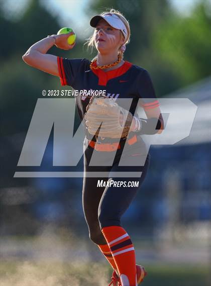 Thumbnail 3 in Mountain View @ Woodgrove (VHSL Class 5 Region D Regional Quarterfinal) photogallery.