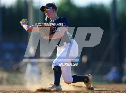 Thumbnail 2 in Mountain View @ Woodgrove (VHSL Class 5 Region D Regional Quarterfinal) photogallery.
