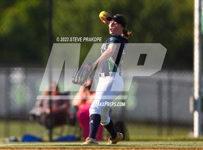 Thumbnail 1 in Mountain View @ Woodgrove (VHSL Class 5 Region D Regional Quarterfinal) photogallery.