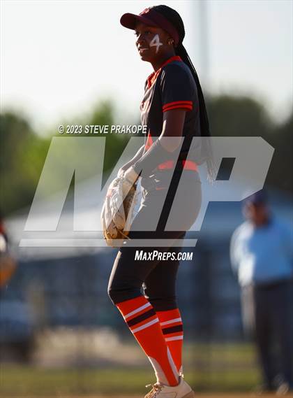 Thumbnail 3 in Mountain View @ Woodgrove (VHSL Class 5 Region D Regional Quarterfinal) photogallery.