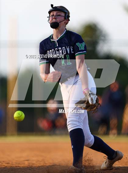 Thumbnail 2 in Mountain View @ Woodgrove (VHSL Class 5 Region D Regional Quarterfinal) photogallery.