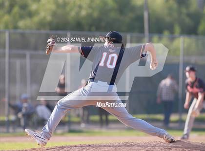Thumbnail 3 in Chaminade @ Bishop Alemany photogallery.