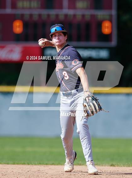 Thumbnail 2 in Chaminade @ Bishop Alemany photogallery.
