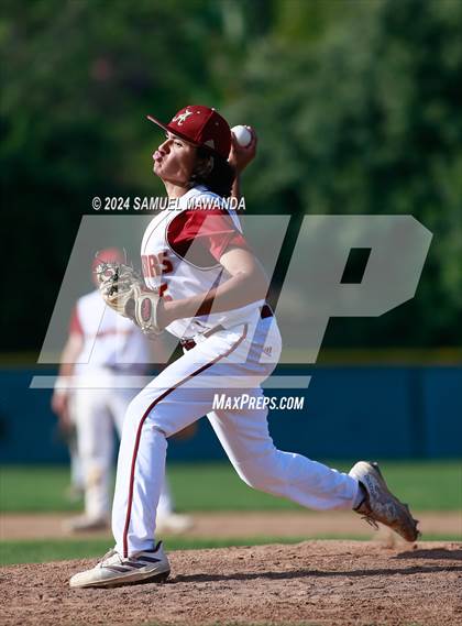 Thumbnail 2 in Chaminade @ Bishop Alemany photogallery.