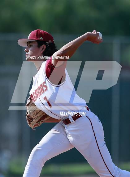 Thumbnail 3 in Chaminade @ Bishop Alemany photogallery.