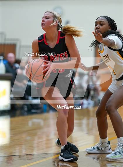 Thumbnail 3 in Terre Haute South Vigo @ Avon photogallery.