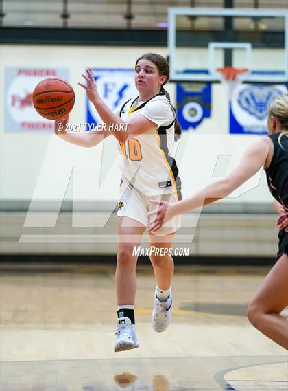 Thumbnail 3 in Terre Haute South Vigo @ Avon photogallery.