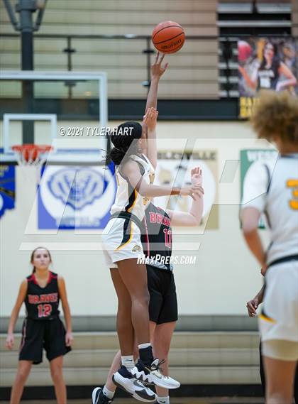 Thumbnail 1 in Terre Haute South Vigo @ Avon photogallery.